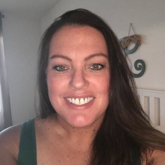 Meet your Posher, Cheryl - Picture 1 of 1